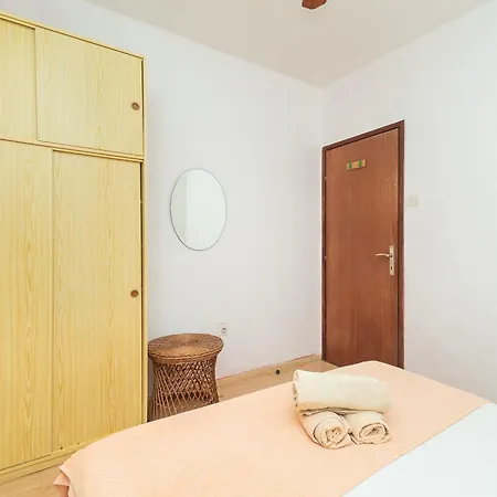 House Nani Vikendica *