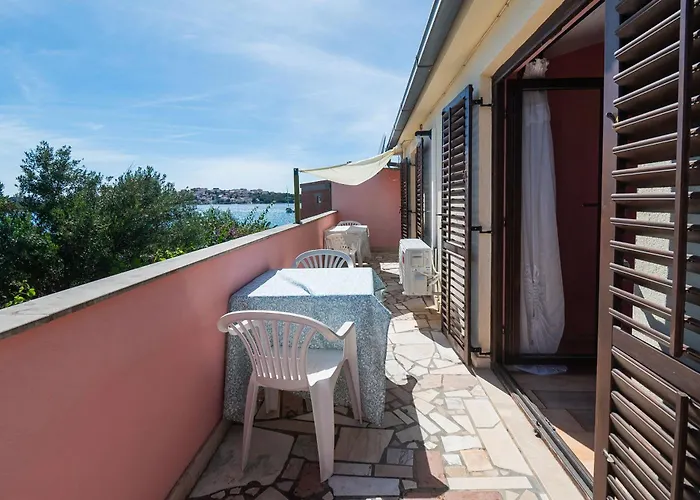 בית נופש House Nani *